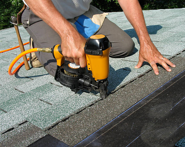 Best Best Roofing Contractors  in Amery, WI